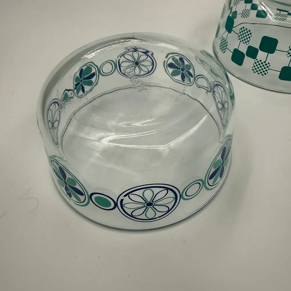 Lot Of 4 Pyrex #7201 6